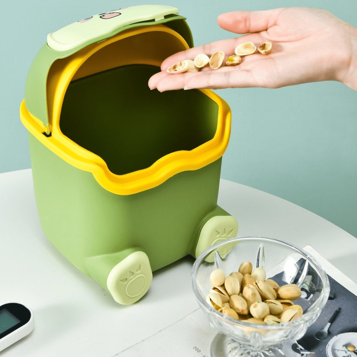 ডেস্ক ও টেবিলের জন্য কিউট মিনি ডাস্টবিন - Image 5